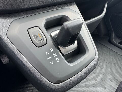 Trafic L2H1 3T DCI 150 AUTO RED 2026 occasion 38150 Chanas