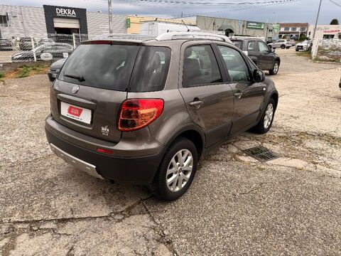 Sedici MY 2012 2.0 Multijet 135 ch 4x4 Emotion 2011 occasion 07430 Dav&eacute;zieux