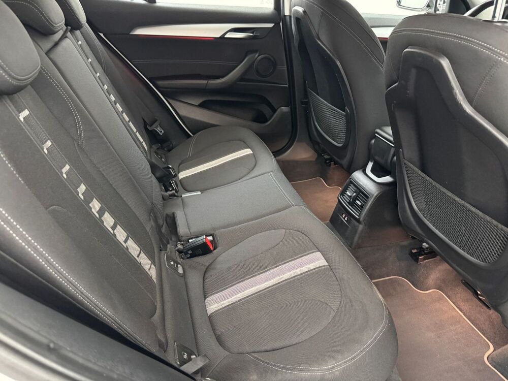 X2 sDrive 18d 150 LOUNGE BVA8 2019 occasion 69780 Mions