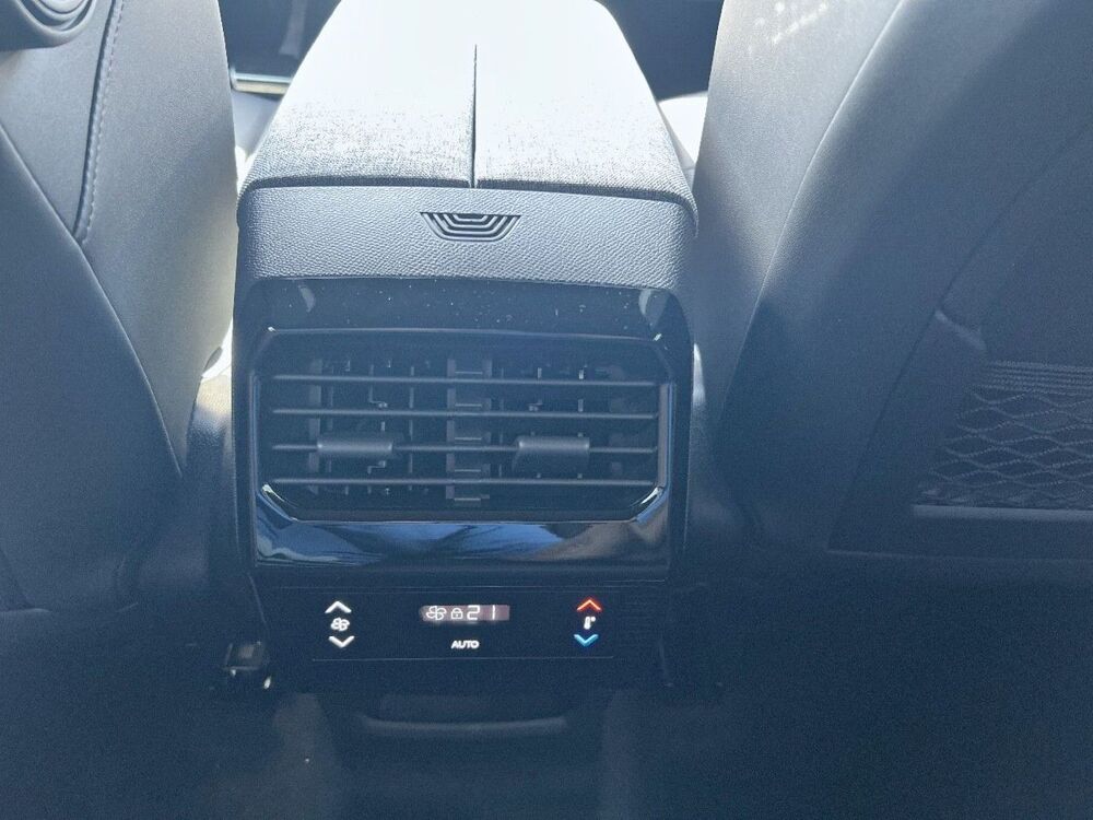 5008 Hybrid 145 e-DCS6 GT Pack 360&Acirc;&deg; Vision & Drive Assist Plus 2026 occasion 81380 Lescure-d'Albigeois
