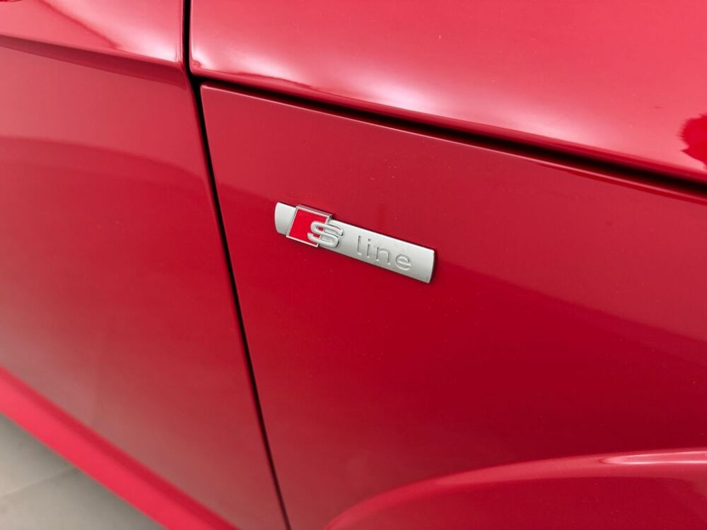 TT 1.8 TFSI 180 S line 2015 occasion 69780 Mions