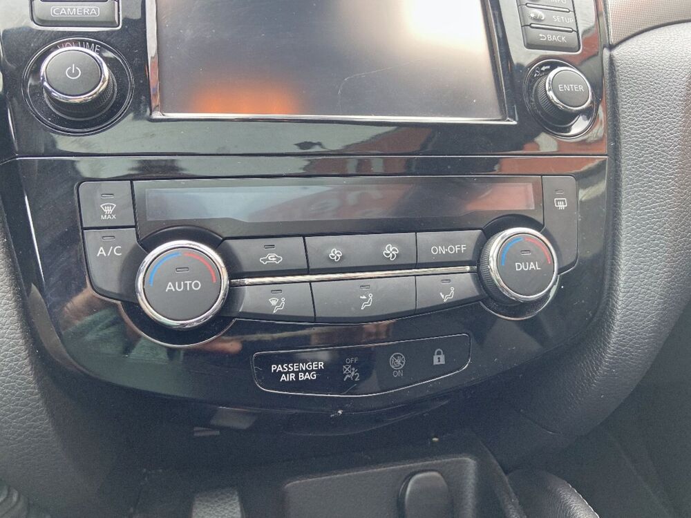 Qashqai 1.2 DIG-T 115 BV6 N-CONNECTA TOIT PANO 2018 occasion 81380 Lescure-d'Albigeois