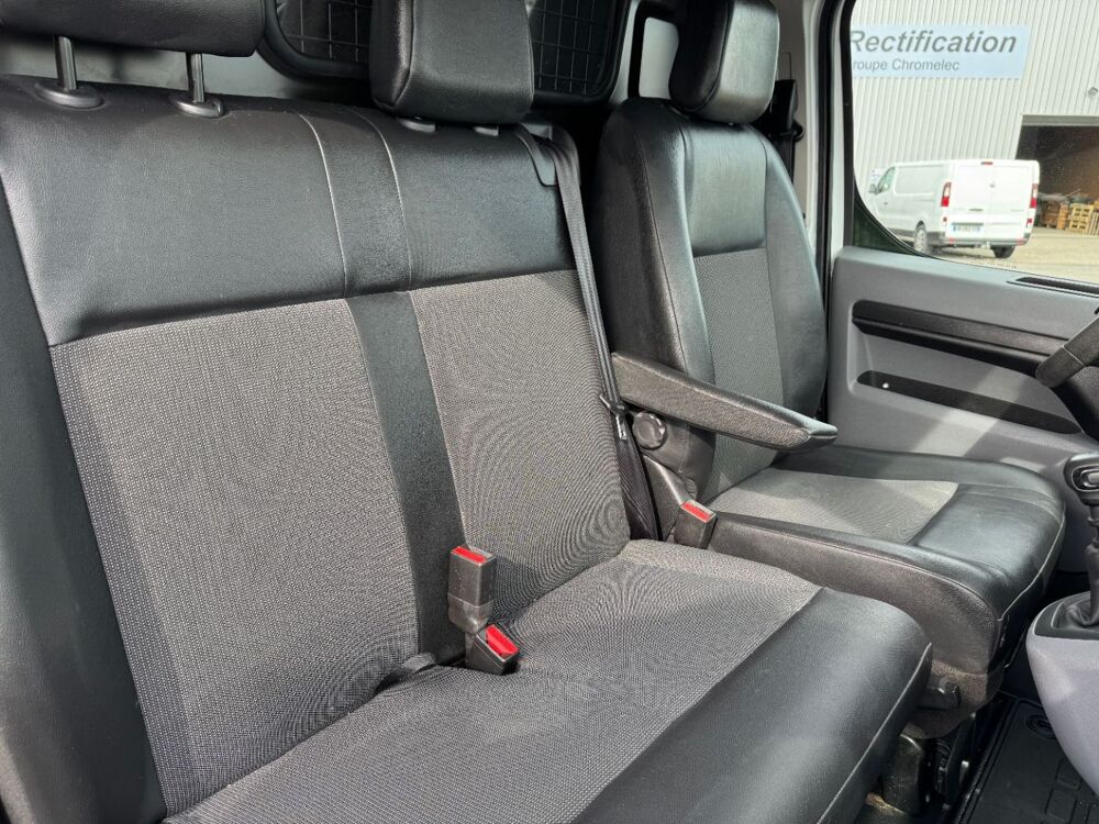 Expert STANDARD 1.6 BLUEHDI 115 PREMIUM 2019 occasion 38150 Chanas