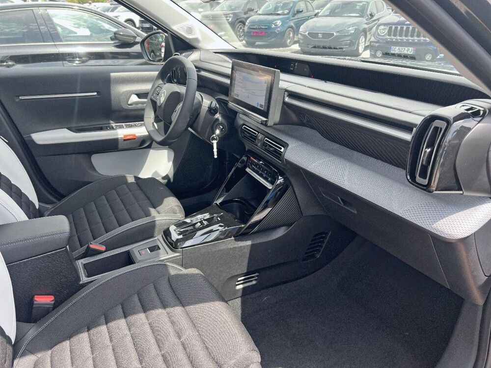 C3 Aircross Hybride 145 e-DCS6 MAX Toit Blanc 7 PLACES 2026 occasion 81380 Lescure-d'Albigeois