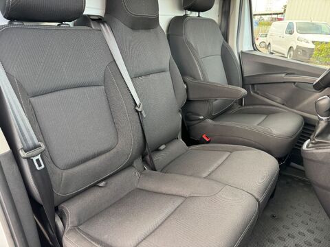 Trafic L1H1 2.0 BLUE DCI 150 EDC 3PL HAYON 2024 occasion 38150 Chanas