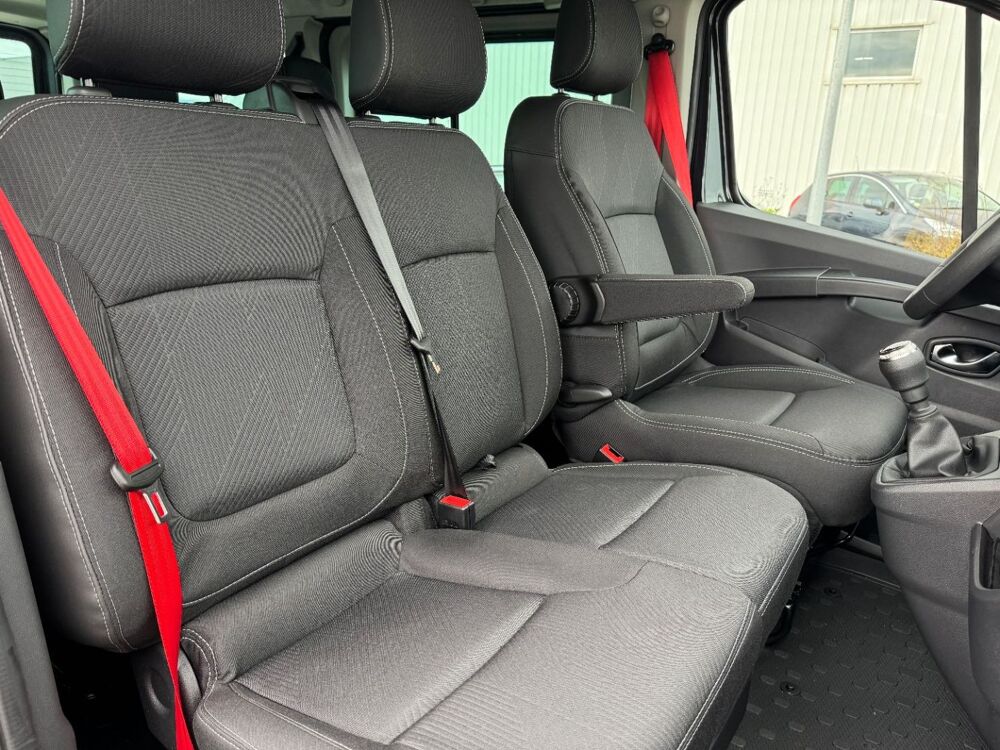 Trafic L2 Blue dCi 150 RED EDITION BVA9 9PL 2026 occasion 69780 Mions