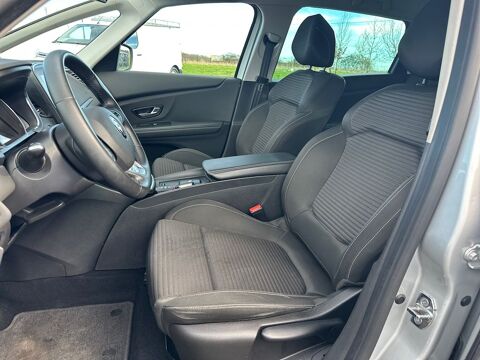 Grand scenic IV 1.3 TCe 140 Evolution EDC 7 places 2022 occasion 69780 Mions