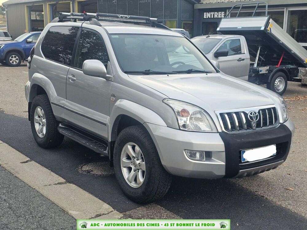Land Cruiser KDJ125 3.0D-4D 166CH VX 3PTES BV6 2006 occasion 43290 Saint-Bonnet-le-Froid