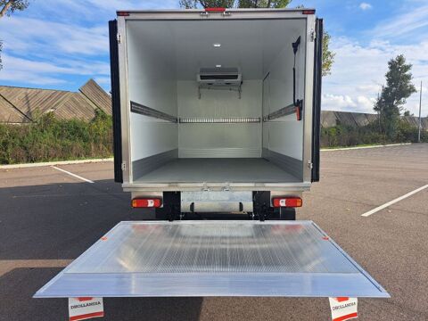 Daily 35C18 180CV 3L CAISSE HAYON 14.8M3 2026 occasion 38150 Chanas