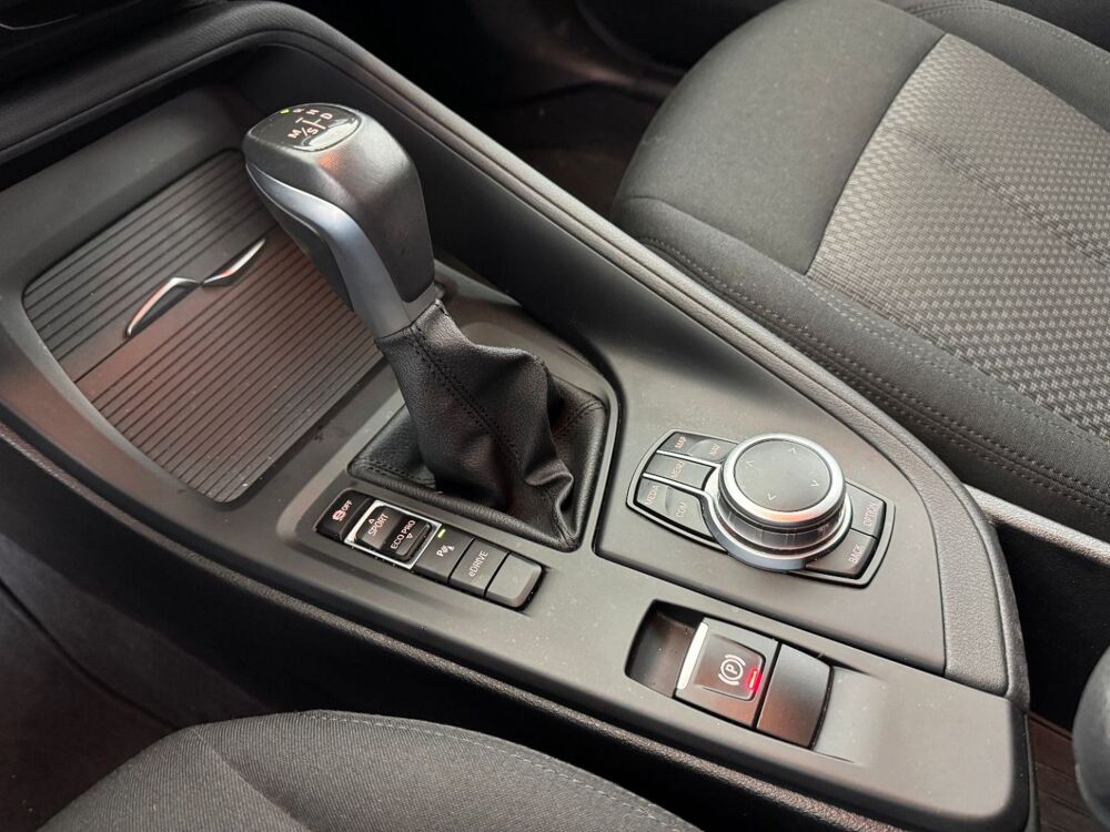 X1 1.5 xDrive25e 220 Business Design BVA6 2021 occasion 38150 Chanas