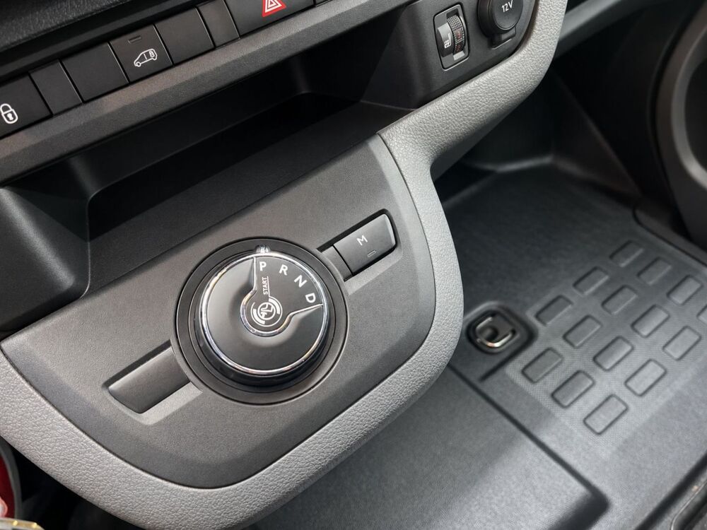 Proace Medium 2.0 120 D-4D BVA 2020 occasion 38150 Chanas