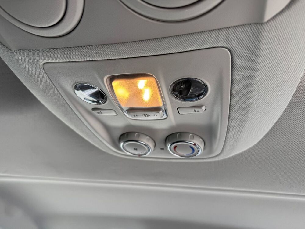 Zafira M Diesel 180 Automatique Business 9PL 2026 occasion 38150 Chanas