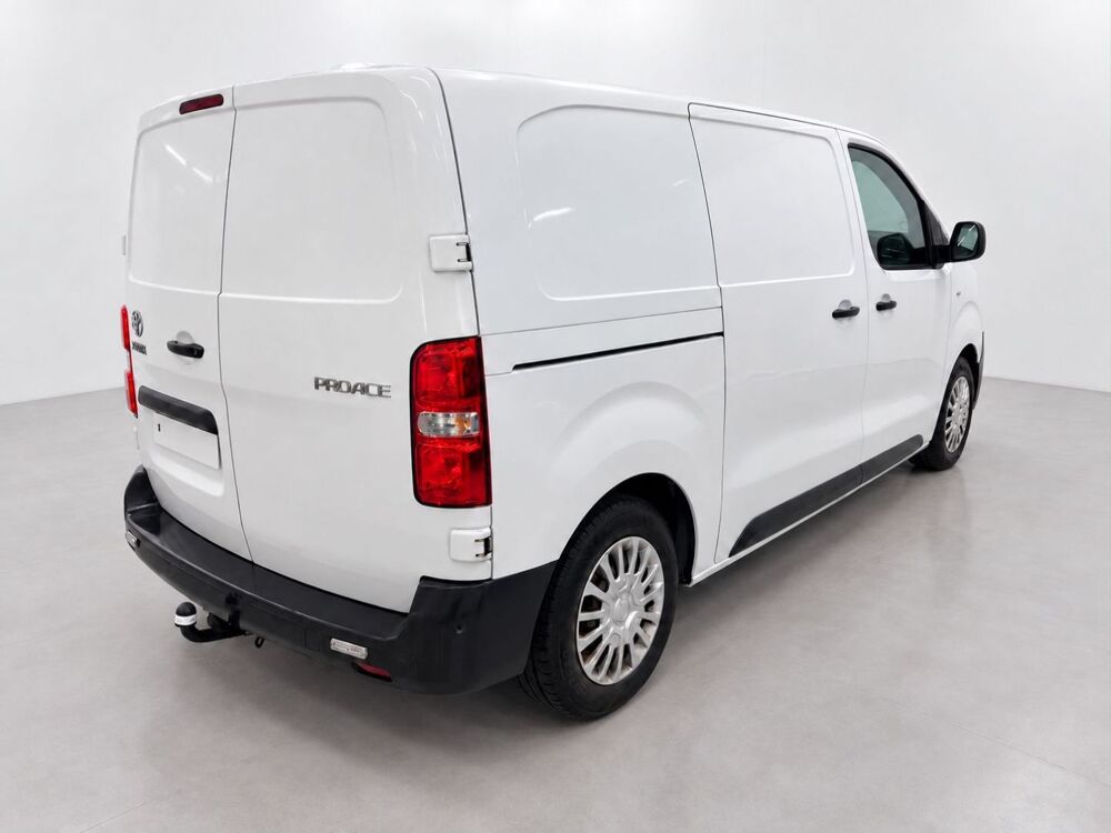 Proace Medium 2.0 120 D-4D BVA 2020 occasion 69780 Mions
