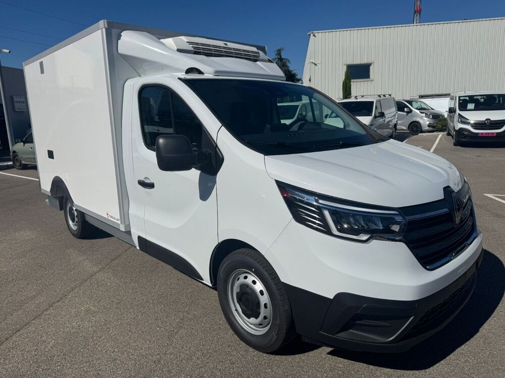 Trafic 150CV PLANCHER CABINE 8.4M3 2026 occasion 69780 Mions