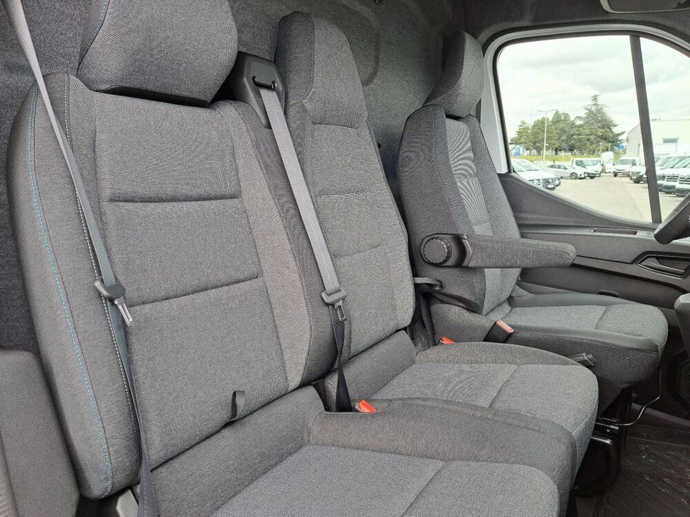 Master 3T5 L2H2 BLUE DCI 170 AUTO 2026 occasion 69780 Mions
