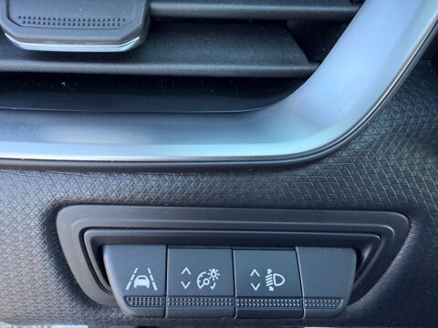 Clio V 1.6 E-Tech 140 Business 2021 occasion 38150 Chanas