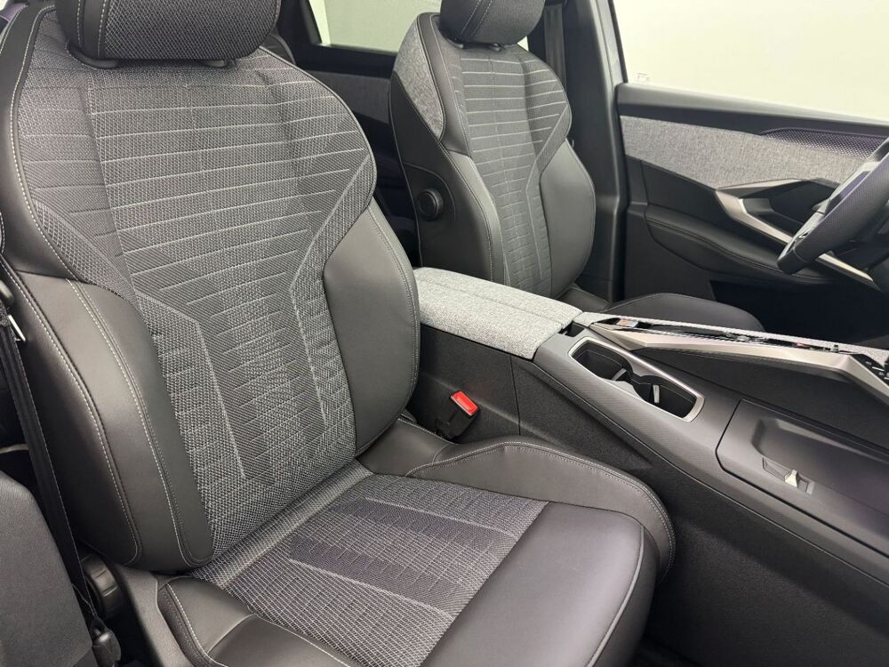 5008 1.2 Hybrid 145 GT e-DCS6 TOIT OUVRANT + 360&Acirc;&deg; 2026 occasion 38150 Chanas