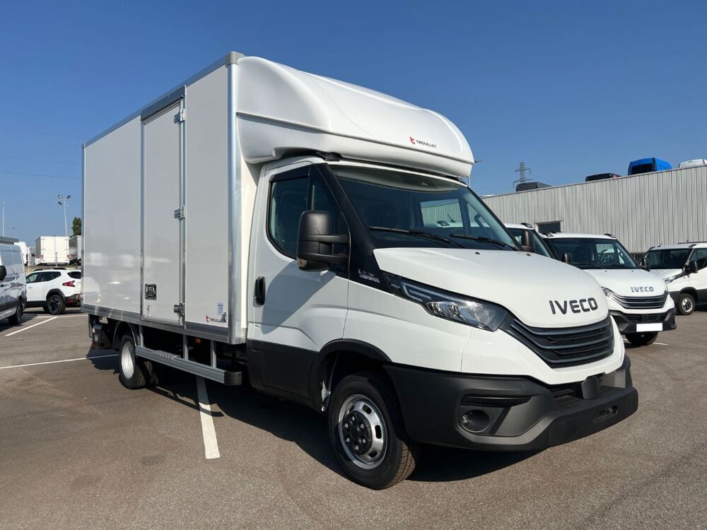 Daily 35C18 A8 180CV 3L 20M3 CAPUCINE 2026 occasion 69780 Mions