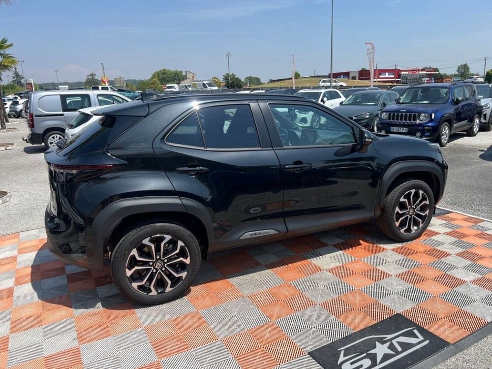 Yaris Cross 1.5 HYBRIDE 130 2WD DESIGN BUSINESS 2026 occasion 81380 Lescure-d'Albigeois