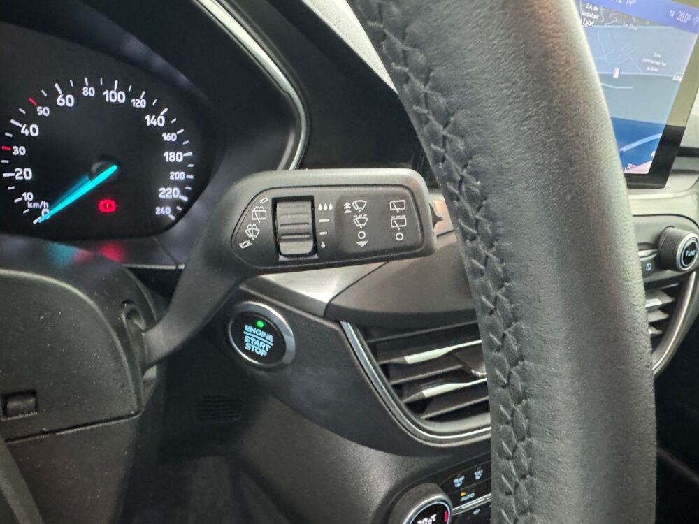 Focus 1.0 EcoBoost 125 Titanium BVA 2020 occasion 38150 Chanas
