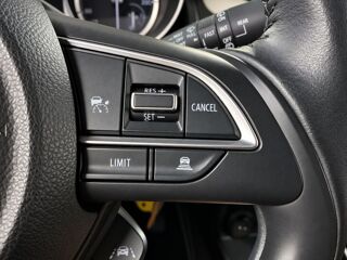 Swift 1.2 Dualjet Hybrid Privil&Atilde;&uml;ge Auto CVT 2021 occasion 38150 Chanas