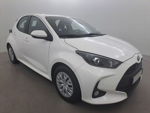 Toyota Yaris 1.5 Hybride 116h France Business 2021 occasion Chanas 38150