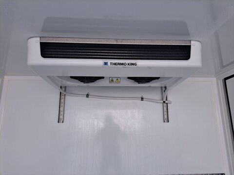 Daily 35C18 180CV 3L CAISSE HAYON 14.8M3 2026 occasion 69780 Mions