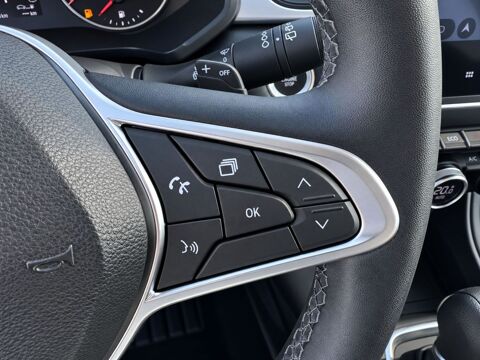 Captur 1.3 TCe 140 EDC Business 2PL 2 places 2022 occasion 69780 Mions