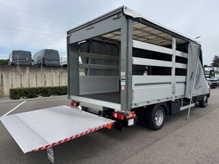 Daily 35C18 A8 180CV 3L BACHE TOIT REHAUSSABLE PAR VERRINS HYDRAUL 2026 occasion 38150 Chanas