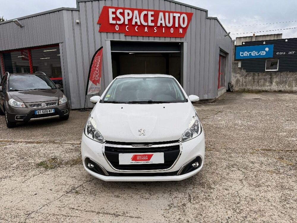 208 ACTIVE BUSINESS 1.5 BLUEHDI 100CV 5P BVM6 2018 occasion 07430 Dav&eacute;zieux
