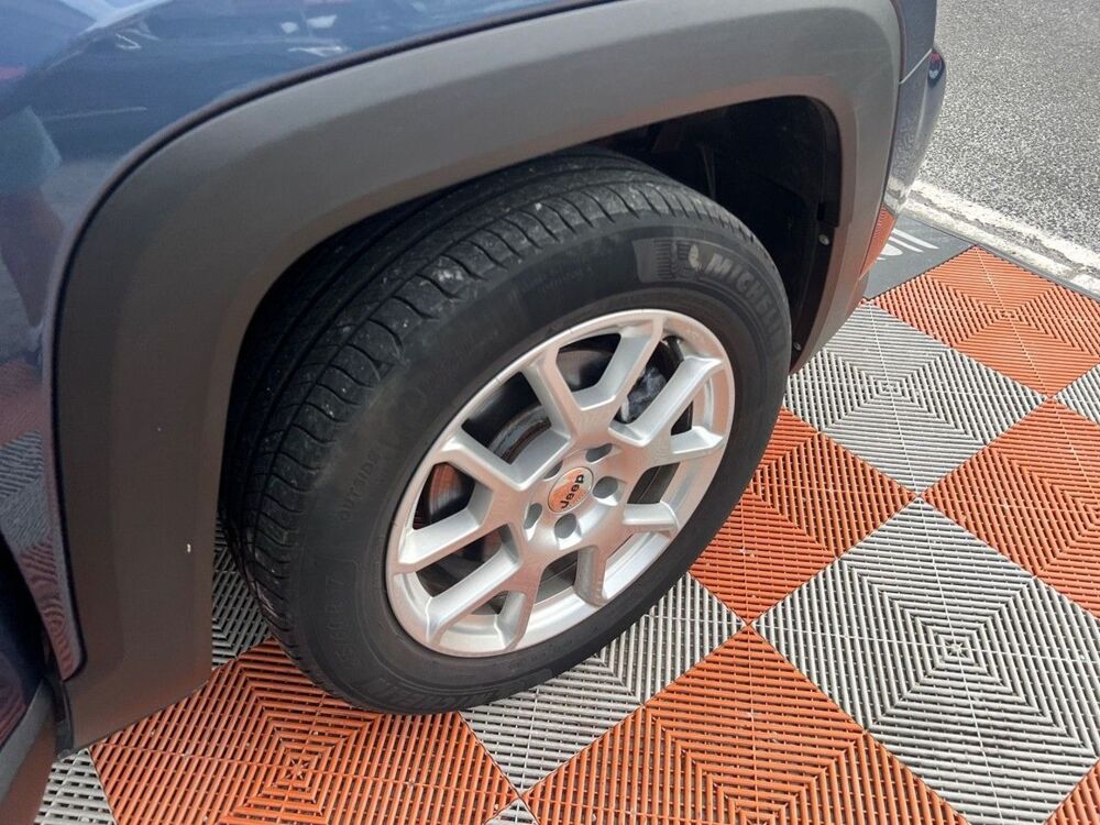 Renegade 1.5 TURBO T4 130 BVR7 e-Hybrid LIMITED 2023 occasion 81380 Lescure-d'Albigeois