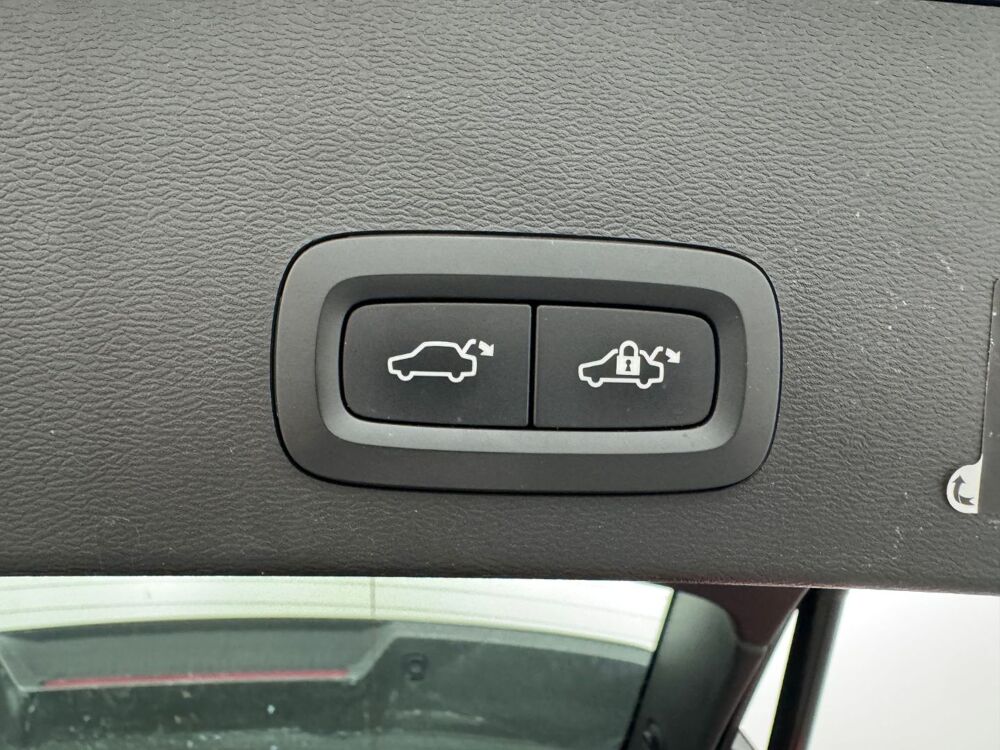 XC40 T5 Recharge 180+82 R-Design DCT7 2020 occasion 69780 Mions
