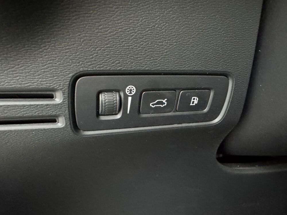 XC40 T5 Recharge 180+82 R-Design DCT7 2020 occasion 69780 Mions