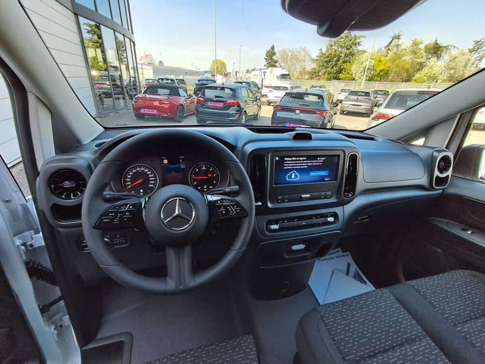 Vito 114 CDI LONG PRO 9G-TRONIC 2026 occasion 69780 Mions