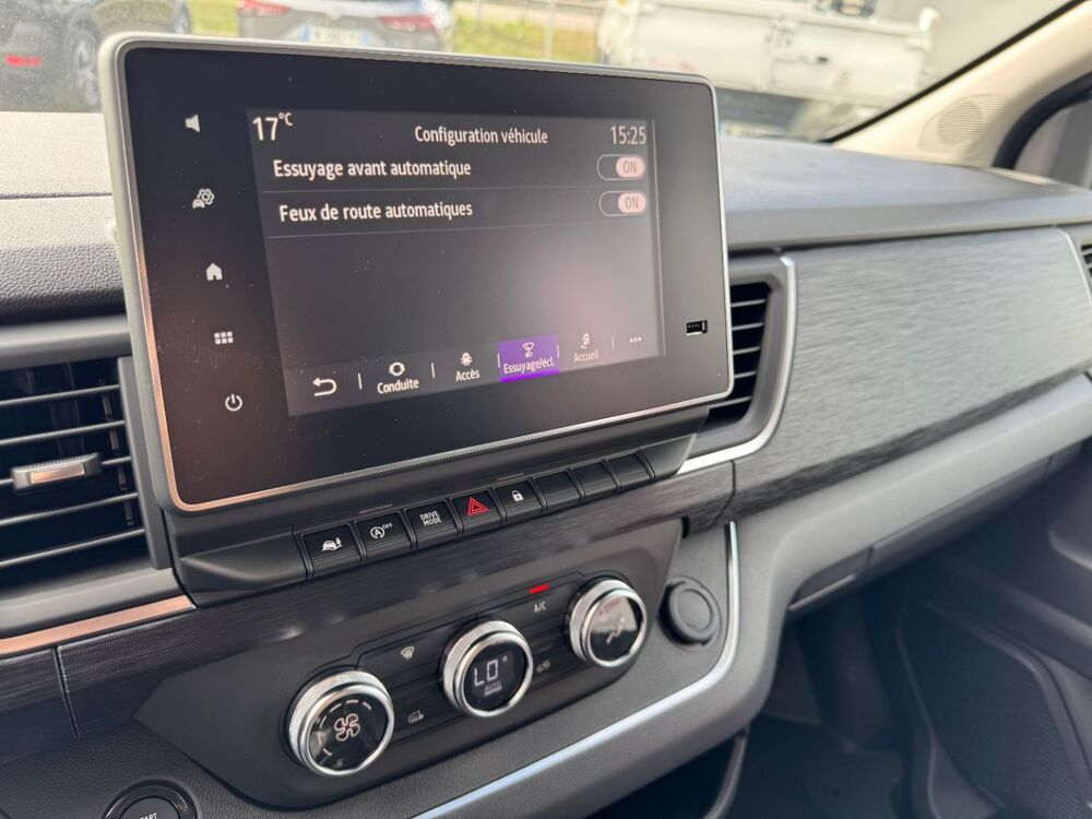 Trafic L2H1 3T BLUE DCI 170 BVA9 EXCLUSIVE 5PL 2026 occasion 69780 Mions