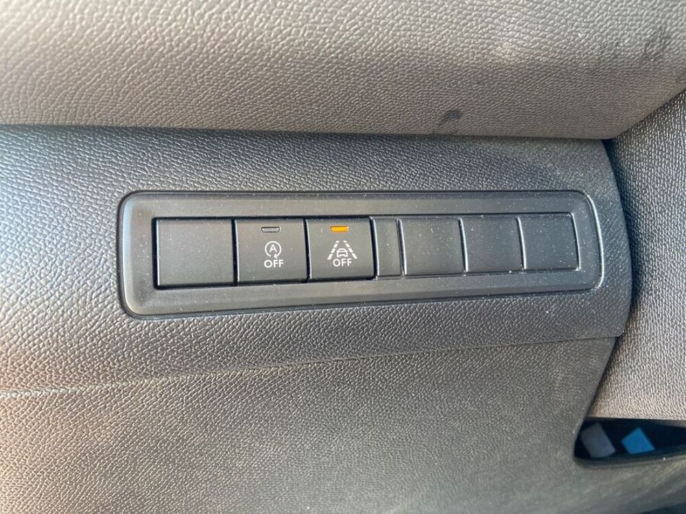 308 SW BlueHDi 130 BV6 ALLURE PACK Full LEDS Attelage 2021 occasion 81380 Lescure-d'Albigeois