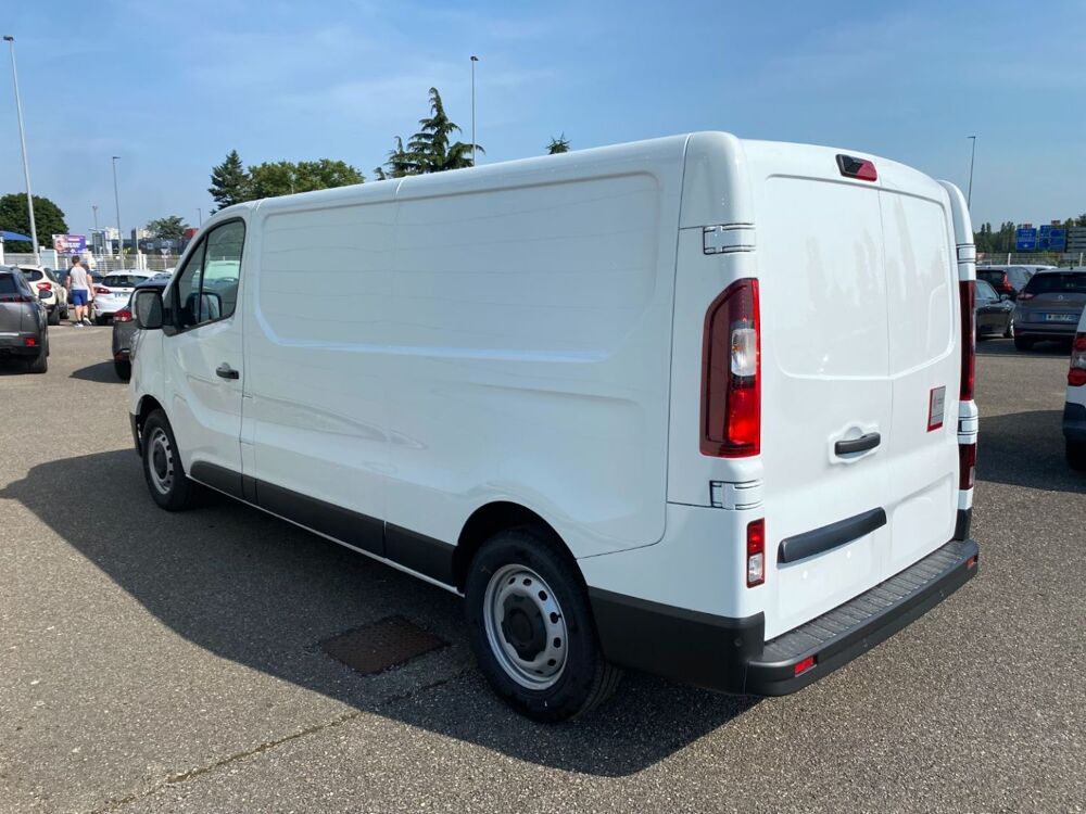 Trafic L2H1 3T BLUE DCI 150 AUTO RED EDITION 2025 occasion 69780 Mions