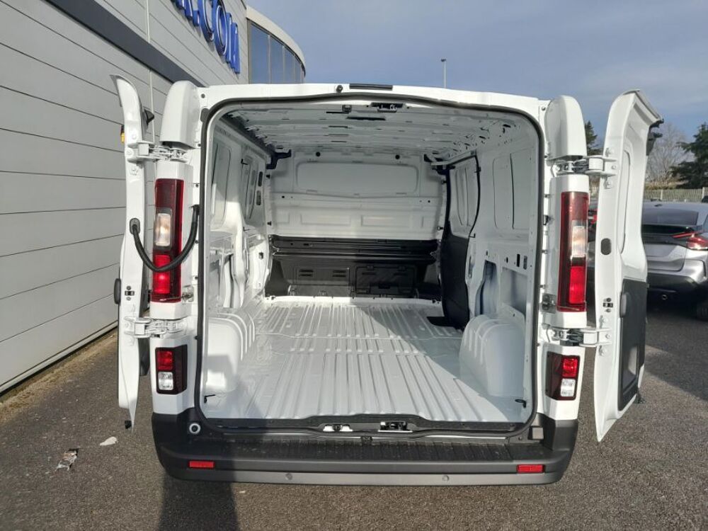 Trafic L2H1 3T BLUE DCI 150 AUTO RED EDITION 2025 occasion 38150 Chanas