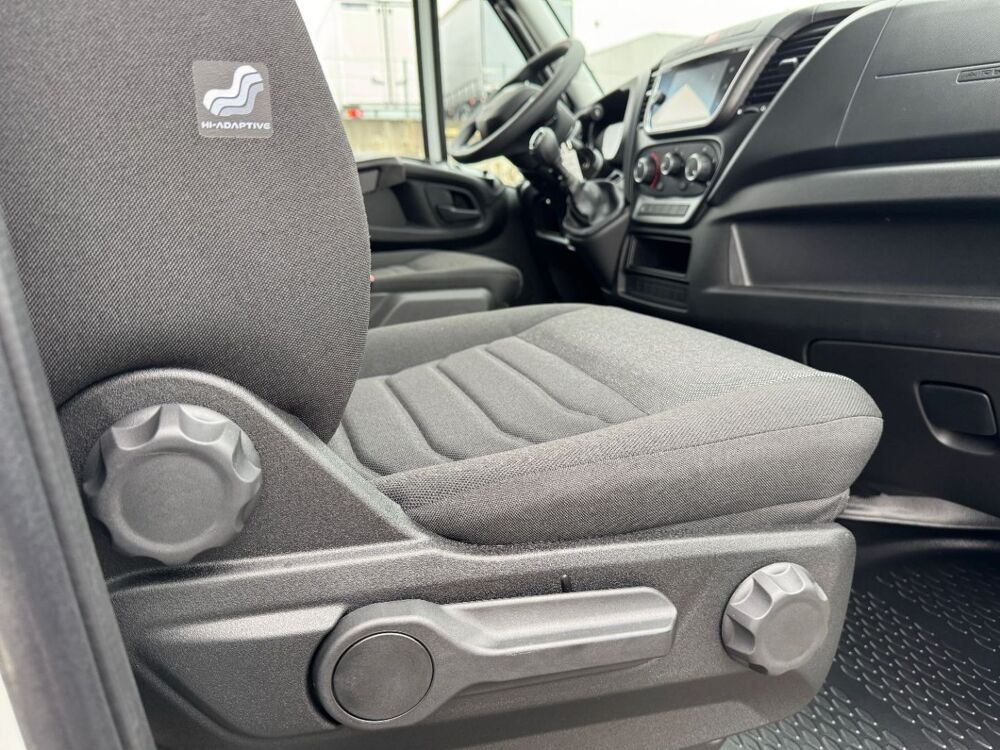 Daily 35C16 160CV 3L 6 PLACES DOUBLE CABINE 2026 occasion 69780 Mions