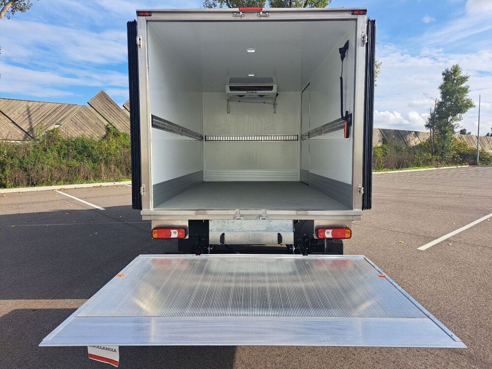 Daily 35C16 160CV 3L CAISSE HAYON 14.8M3 2026 occasion 38150 Chanas