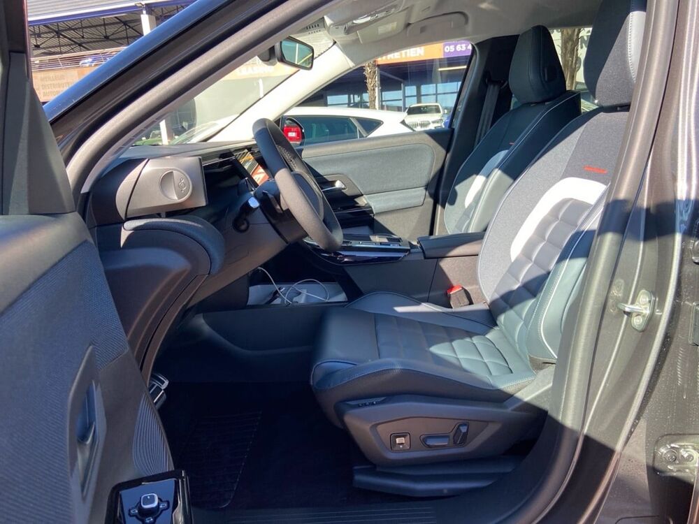 C5 aircross NEW Hybride 145 AUTO MAX Toit Pack Hiver GPS Hayon 2026 occasion 81380 Lescure-d'Albigeois