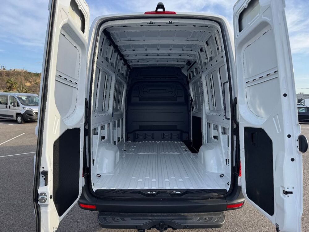 Sprinter 317 CDI 37 3.5T PRO 9G-TRONIC 2026 occasion 69780 Mions