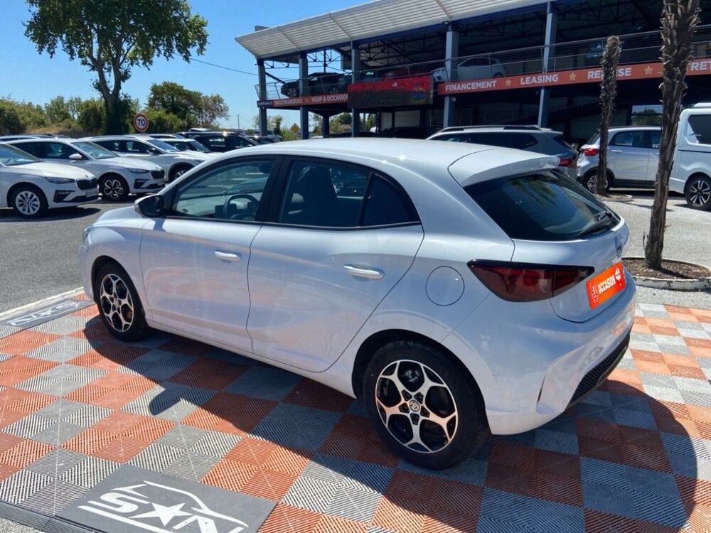 MG3 1.5 HYBRID + 195 LUXURY GPS Cam&Atilde;&copy;ra 360&Acirc;&deg; JA 16' 2025 occasion 81380 Lescure-d'Albigeois