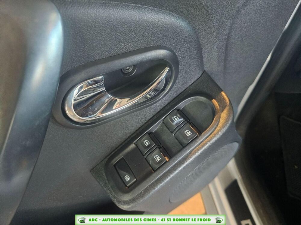 Duster (2) 1.5 DCI 110 BLACK TOUCH 4X4 2016 occasion 43290 Saint-Bonnet-le-Froid