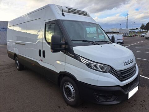 Iveco Daily 35S18 A8 180CV 3L FOURGON L4H2 11.7M3 2025 occasion Chanas 38150