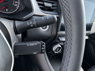 Captur 1.3 TCe 140 EDC Business 2PL 2 places 2022 occasion 38150 Chanas