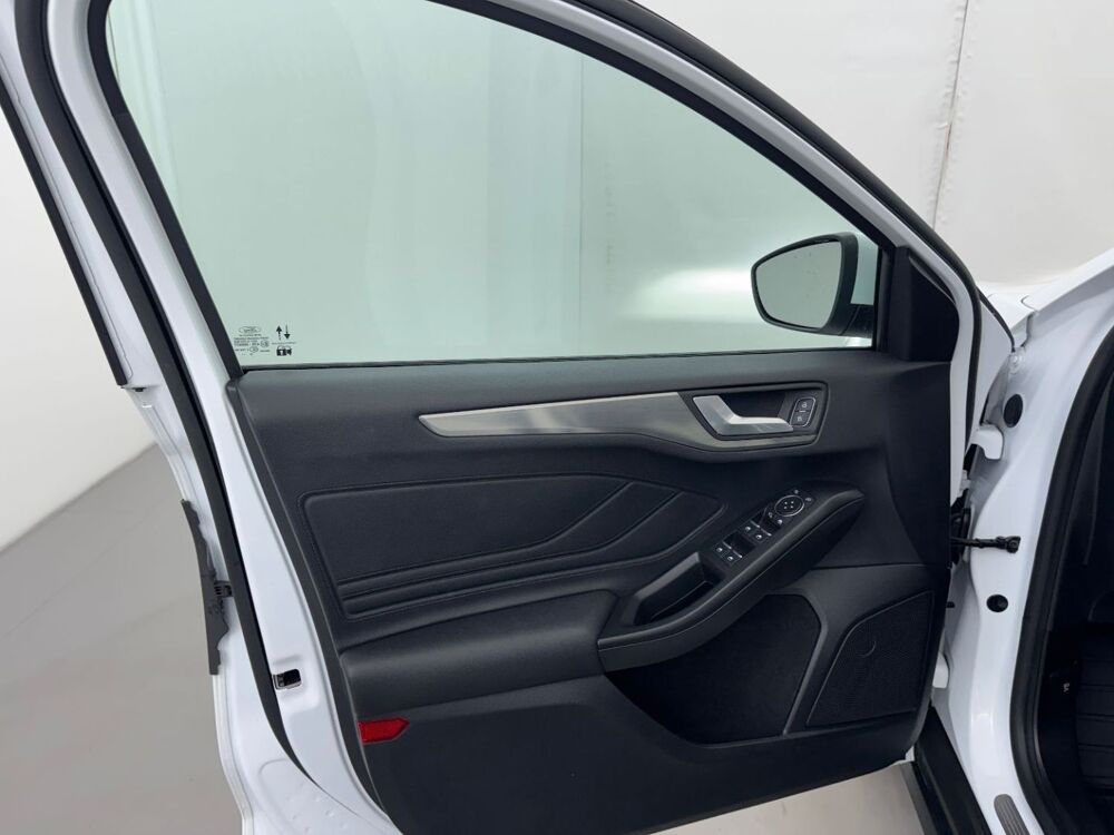 Focus 1.0 EcoBoost 125 Titanium BVA 2020 occasion 38150 Chanas