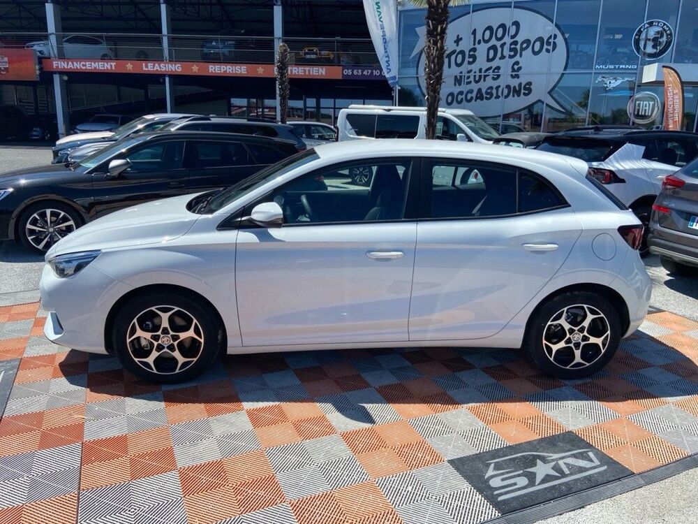 MG3 1.5 HYBRID + 195 LUXURY GPS Cam&Atilde;&copy;ra 360&Acirc;&deg; JA 16' 2025 occasion 81380 Lescure-d'Albigeois