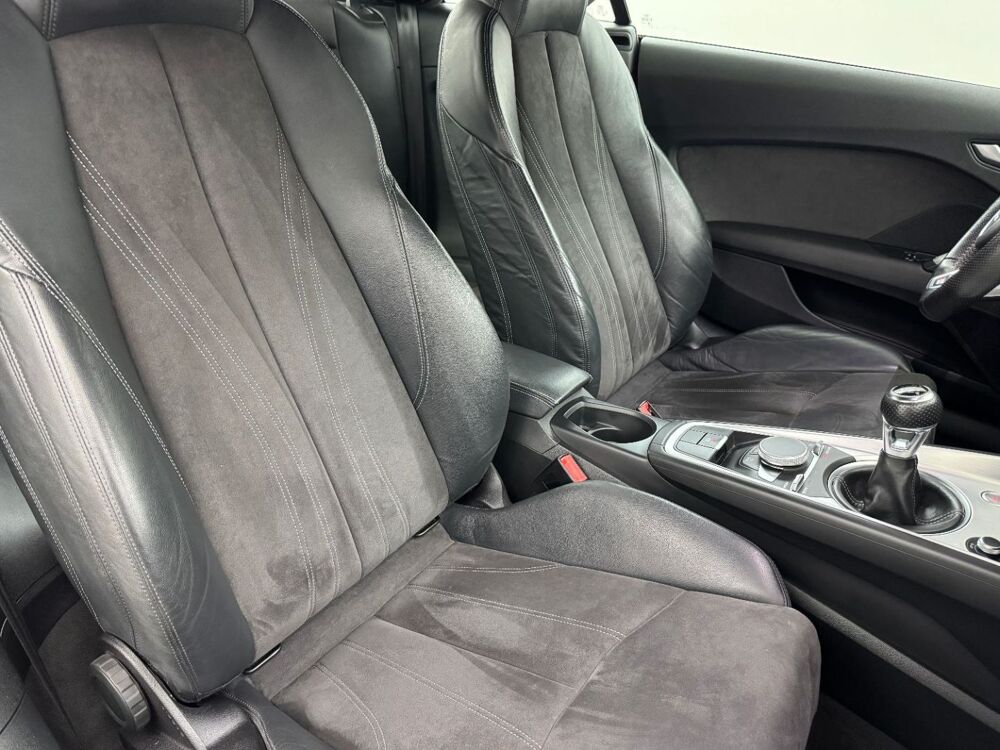 TT 1.8 TFSI 180 S line 2015 occasion 69780 Mions