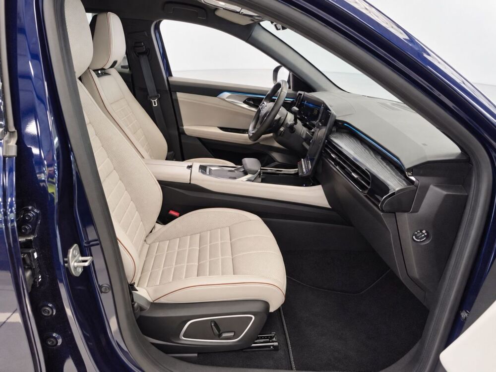 Espace 1.2 E-Tech full hybrid 200 Iconic 7PL 2023 occasion 69780 Mions